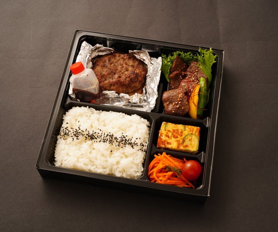 ハンバーグ＆黒毛和牛カルビ焼肉弁当※無料茶無し