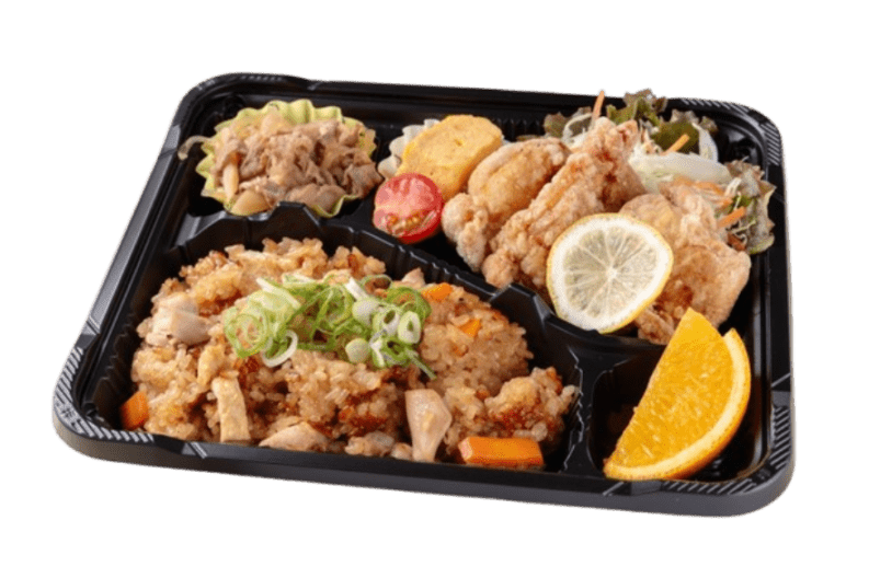 炊き込みご飯と塩唐揚げ弁当