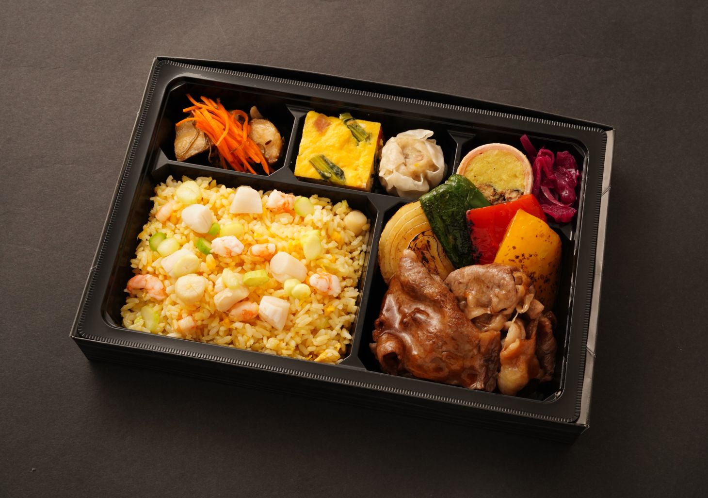 チンジャオ 特選牛ロース弁当