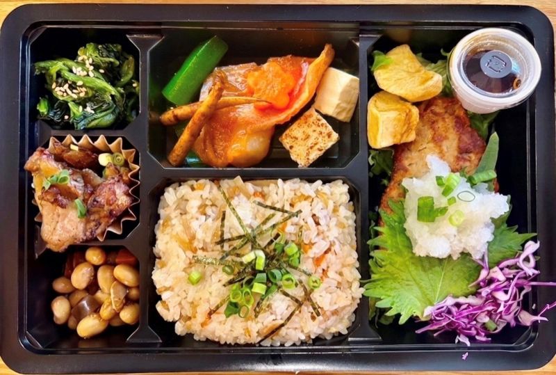 和風ハンバーグ煮魚