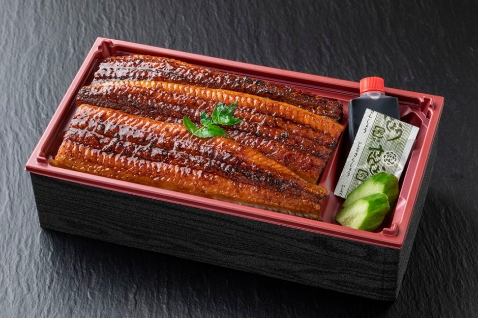 「日本鰻」うな重上　漬物付 （電子レンジ非対応容器）