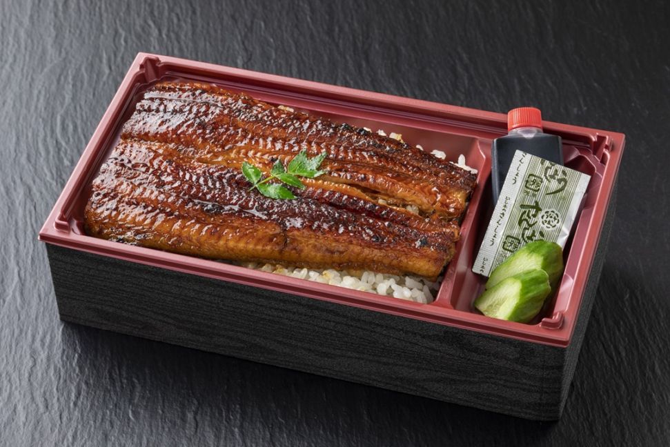 「日本鰻」うな重並　漬物付 （電子レンジ非対応容器）