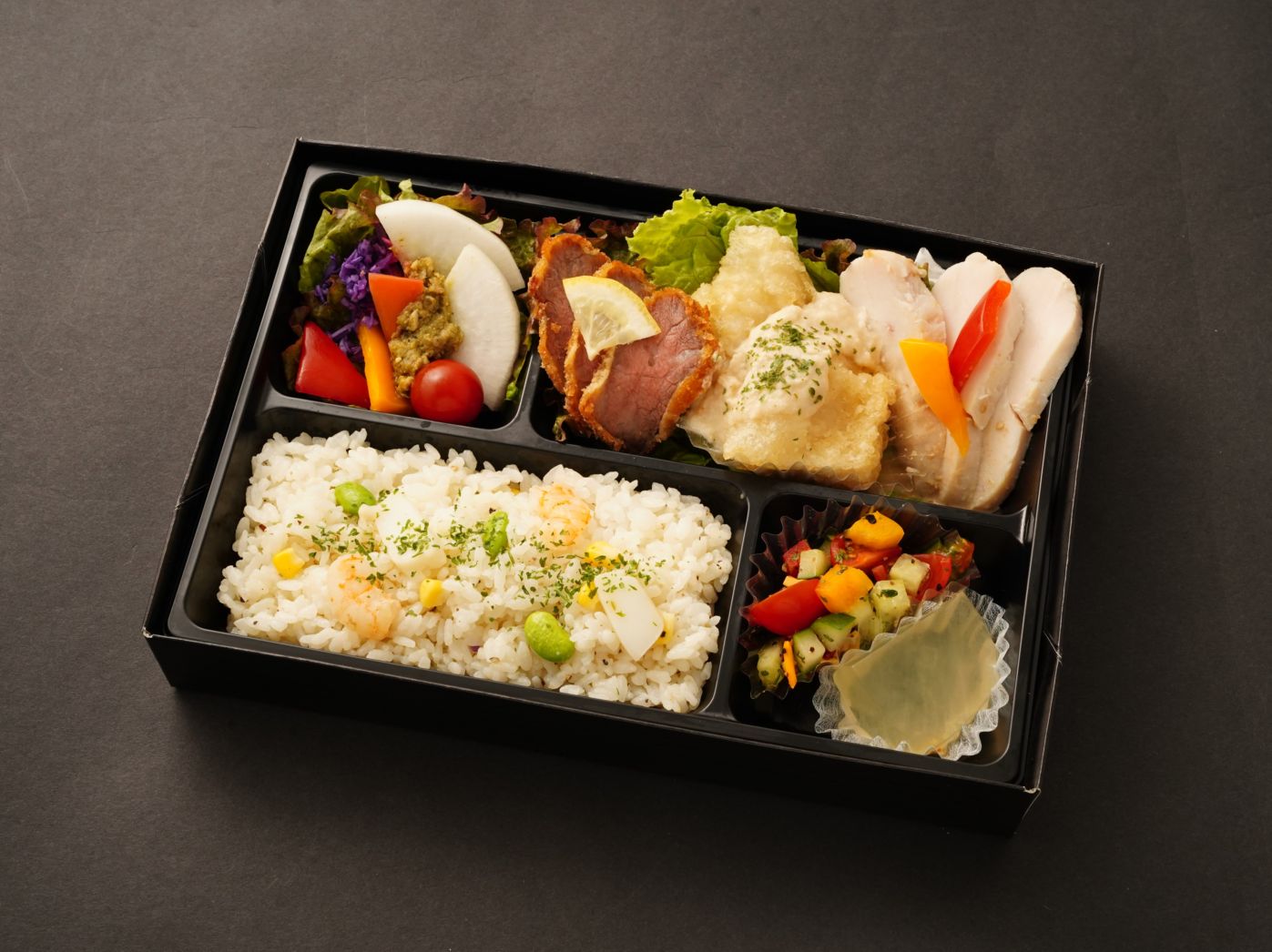 【NEW】牛カツレツ&白身魚&鶏ハム弁当