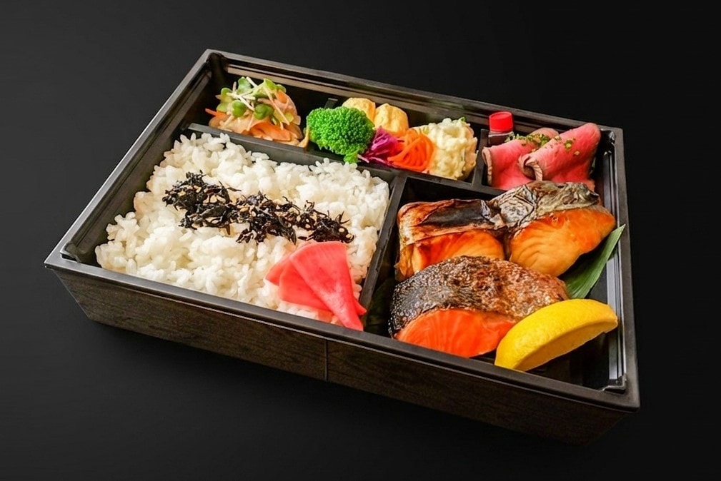 じろうの旬菜季節の焼き魚合い盛り弁当