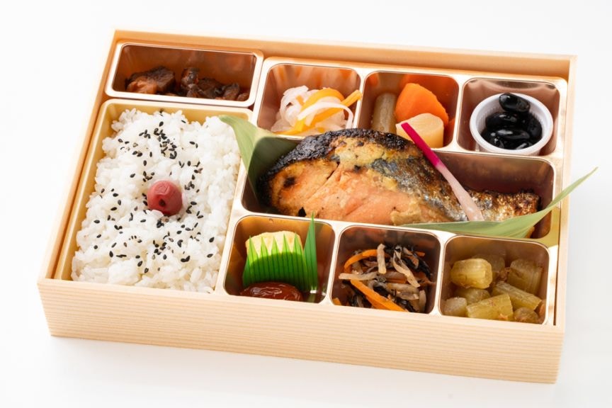 【高級折箱】銀さけ西京焼き 華やか膳