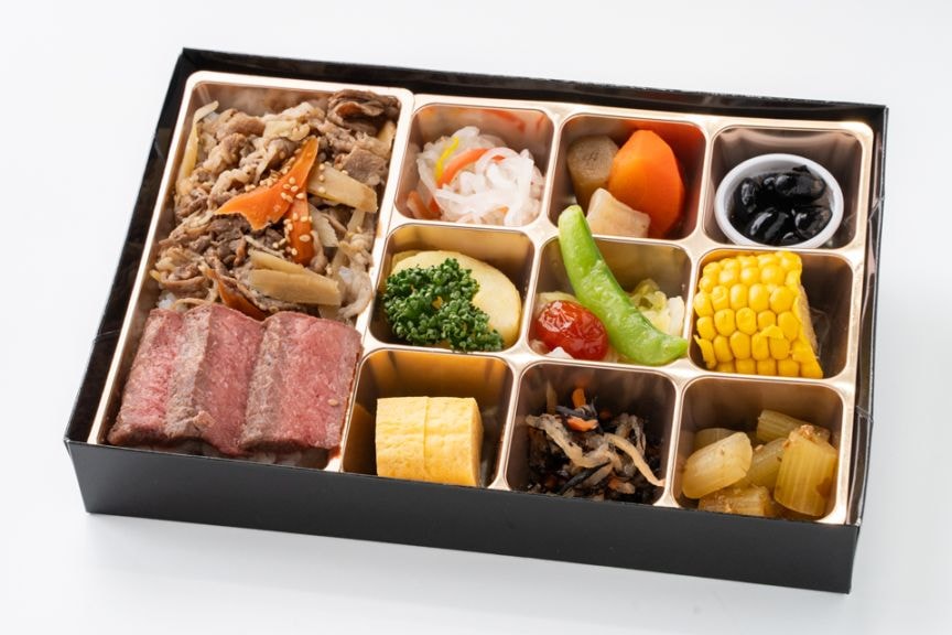 【シャインブラック紙箱】黒毛和牛の牛ごぼう重とステーキ 彩り膳