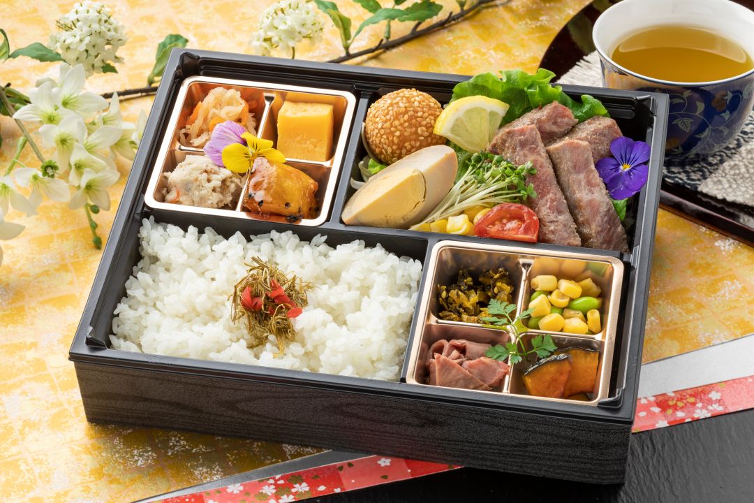 岳～特製牛ステーキとごちそうおかず～