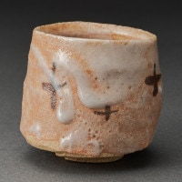 辻村塊　刷毛目盃 辻村塊 / 刷毛目ぐい呑（一点物） – HULS GALLERY TOKYO | 現代