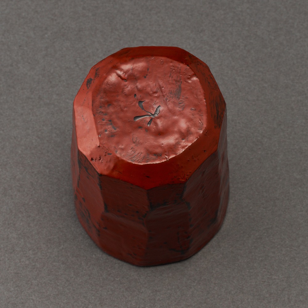 根来塗陶漆酒盃（菱田賢治）Lacquered Pottery Sake Cup（Kenji