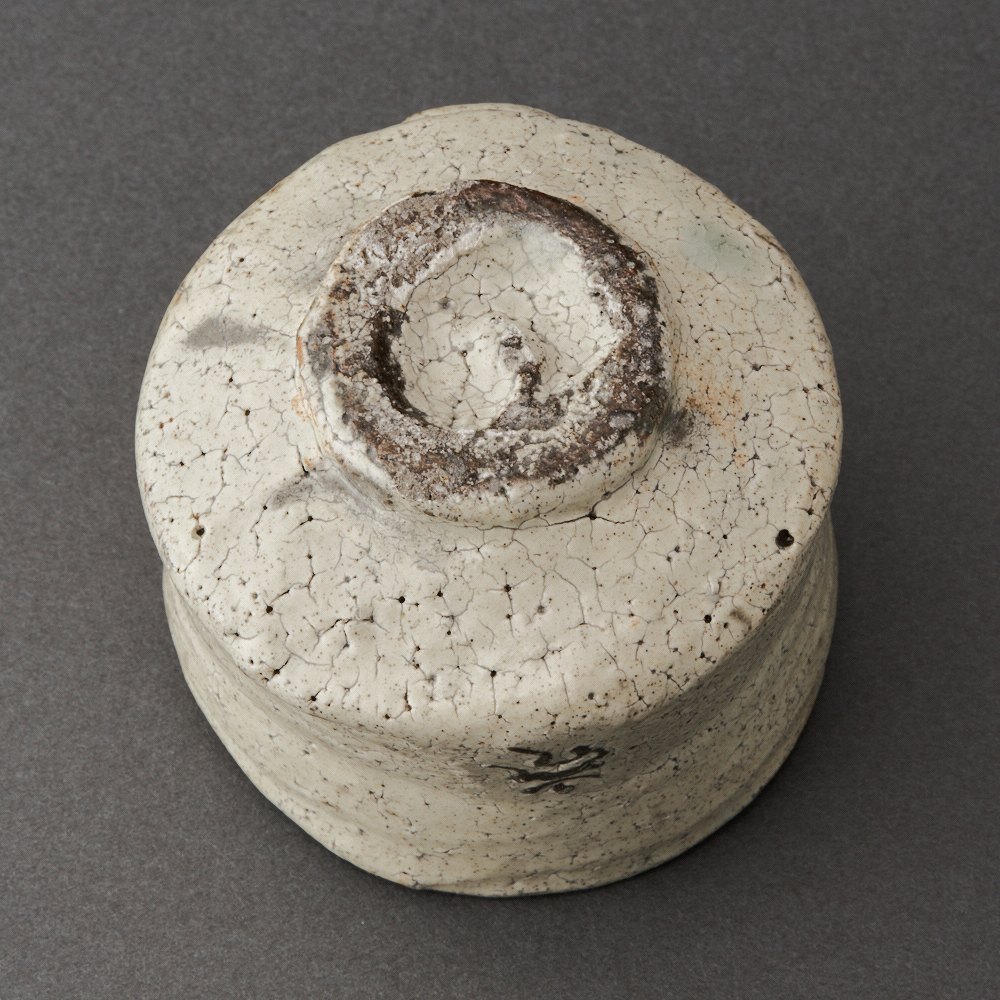粉引不動明王ぐい呑（古松淳志）Kohiki Sake Cup（Atsushi