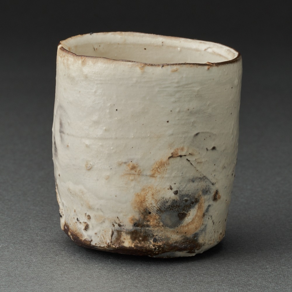 粉吹筒ぐい呑（辻村史朗）Kohiki Sake Cup（Shiro Tsujimura