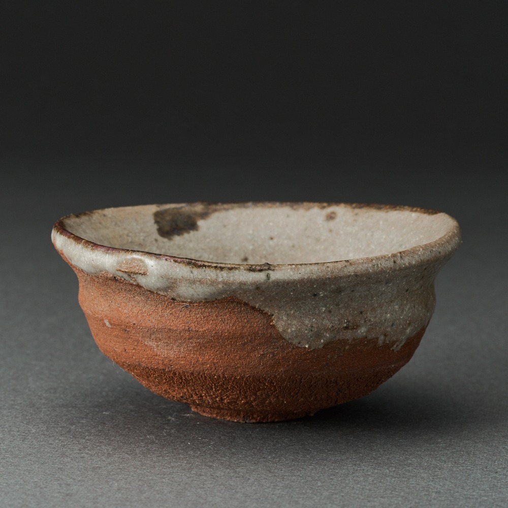 唐津ぐい呑（辻村史朗）Karatsu Sake Cup（Shiro Tsujimura