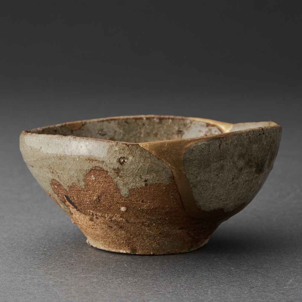 茶碗■古唐津片口碗 高足盃 古い絵唐津酒杯 酒器 合わせ箱？【江戸期】ぐい飲み 斑唐津盃 | しぶや黒田陶苑