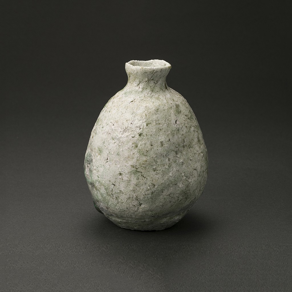 ���ڰ��������ʾ���ȼ����Shigaraki Sake Bottle��Tomohiro Matsumoto��