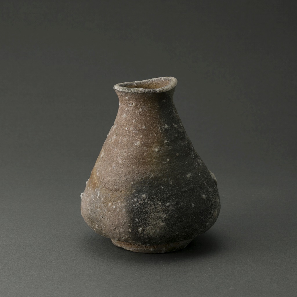 ���ڤȤ����ë�֡�Shigaraki Sake Bottle��Q Tani��