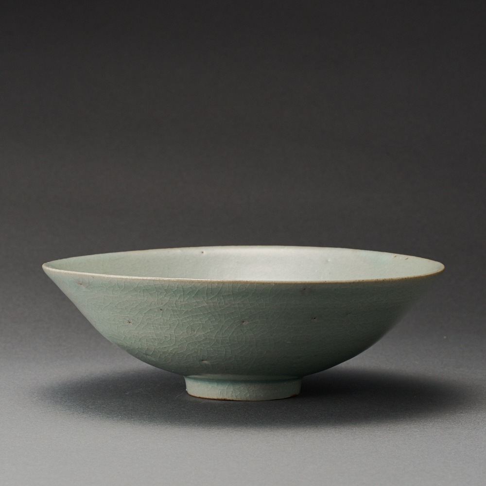 Janghyun Cho 青磁茶壺 A08 | leaf-mania