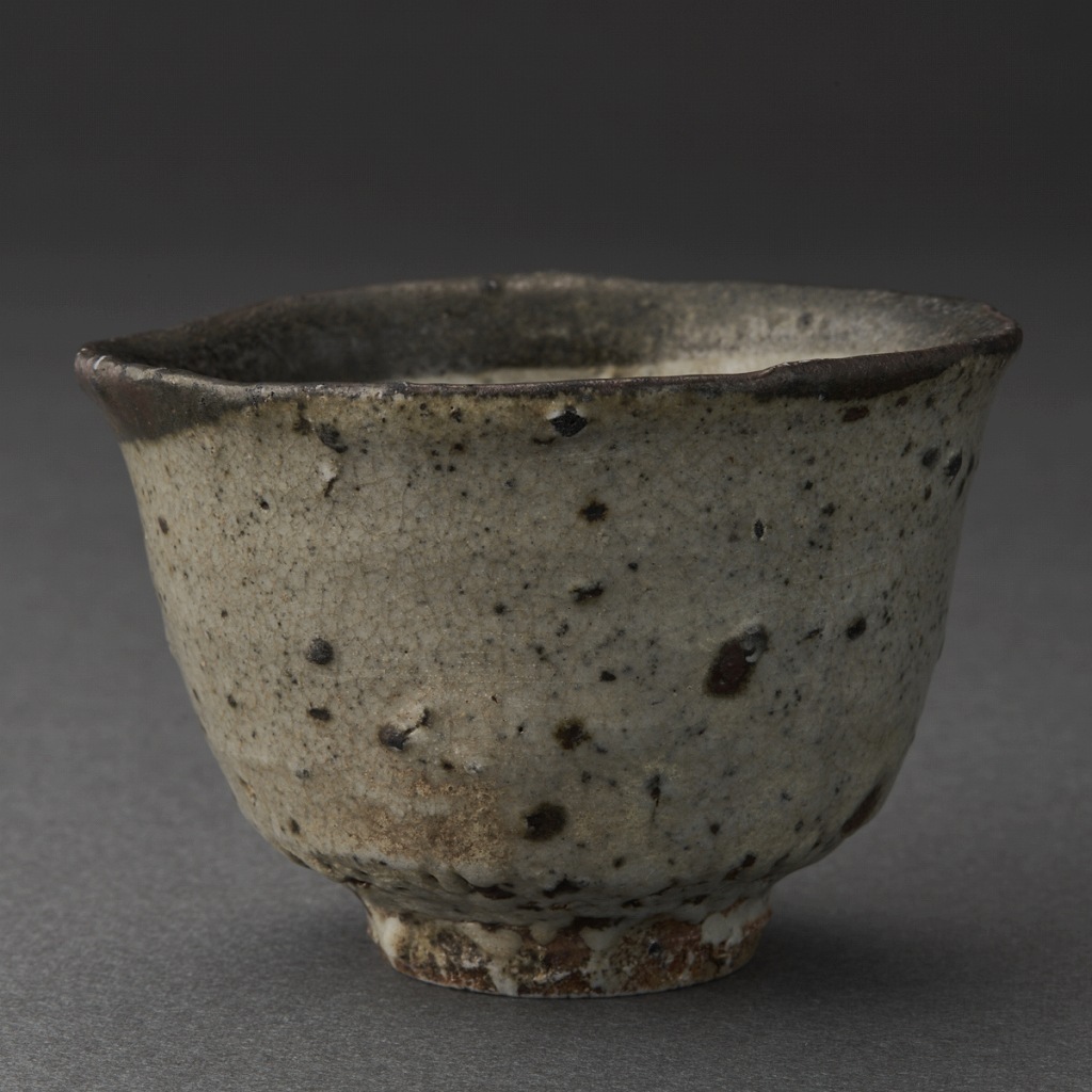 丸田宗彦作　唐津焼　皮鯨　茶碗　共箱　茶道具 丸田宗彦作 唐津焼 皮鯨 茶碗 共箱 茶道具 （唐津焼 丸田宗彦