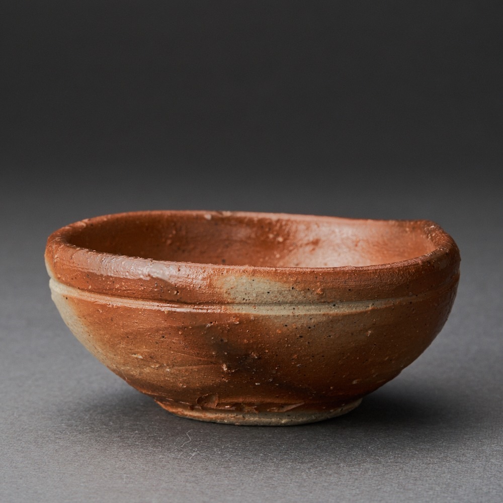 備前緋襷盃（伊勢崎競）Bizen Sake Cup（Kyo Isezaki） | 取扱作家