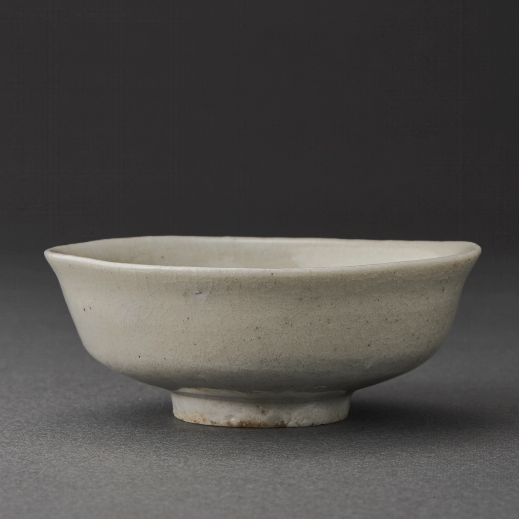 ʿ֡ʴĽϭWhite Porcelain Sake CupSoichiro Maruta