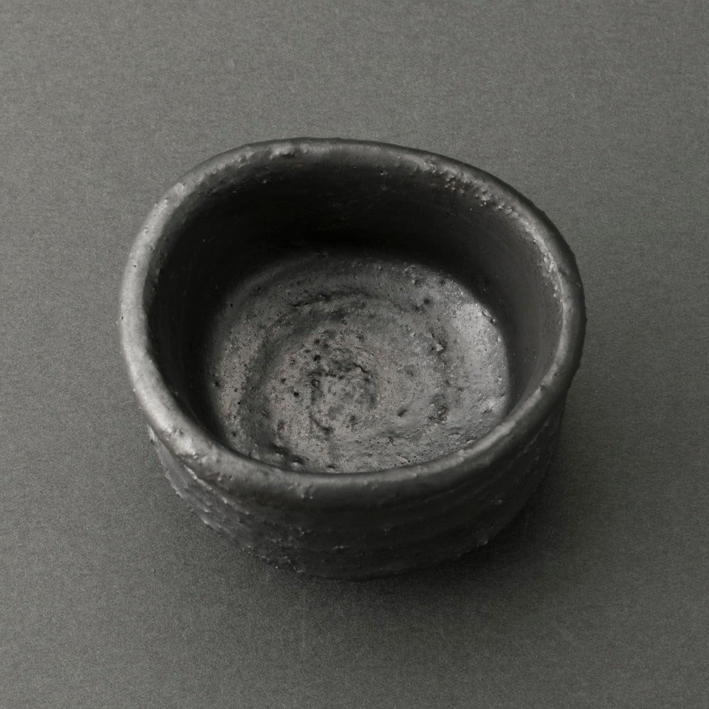 黒ぐい呑(辻村史朗)Black Sake Cup(Shiro Tsujimura) | 商品別