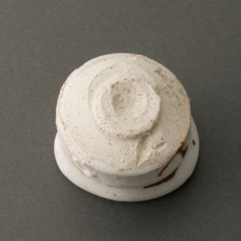志野ぐい呑（辻村史朗）Shino Sake Cup（Shiro Tsujimura