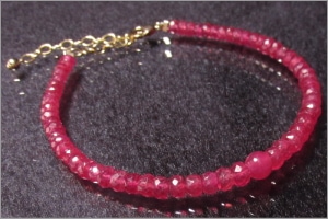 ���ȱ�ʤۤΤ��˥֥쥹��å�