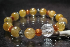 �Ƕ�ζĦ�����뻰��֥쥹��å�