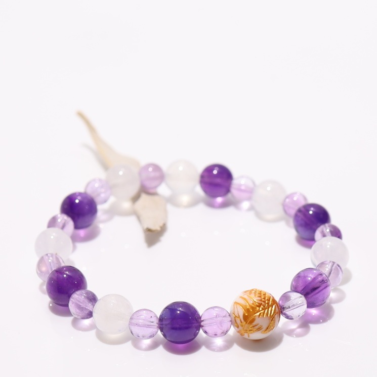 ��ζ����ʤ��Ϥ��˥֥쥹��å�