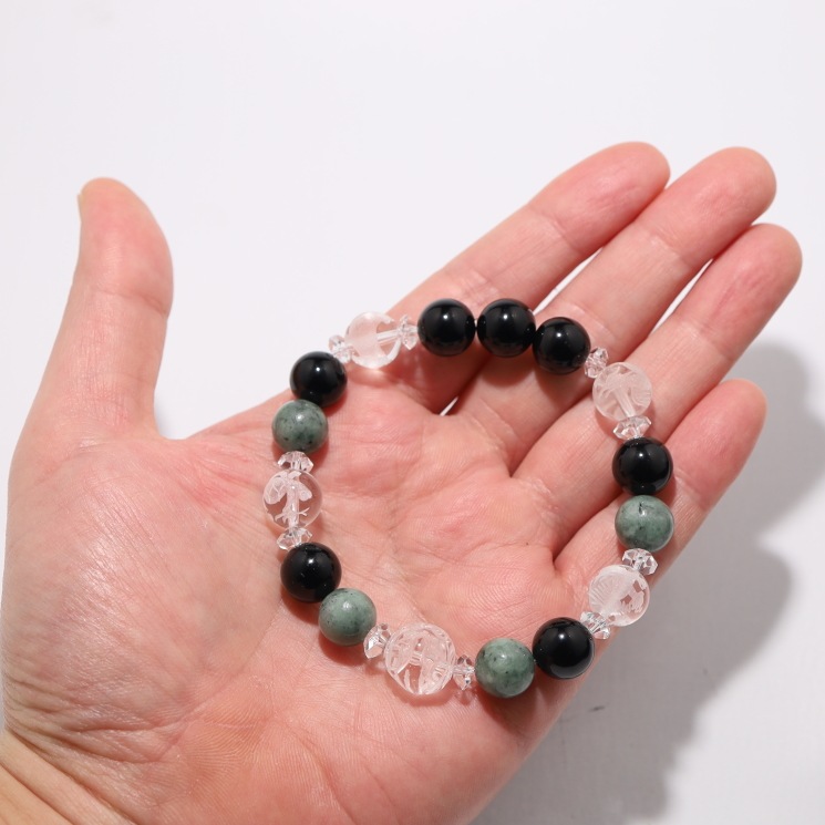 ������ǿ����ꥪ��������Ϳ����֥쥹��å�