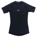 【ネコポス送料無料】 ナイキ NIKE ナイキ プロ Dri-FIT タイト ショートスリーブ フィットネストップ FB7933-010 半袖 着圧 ブラック|サッカーウェア・フットサルウェア|サッカ