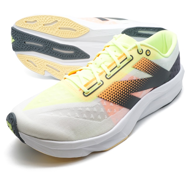 美品　FuelCell Pvlse v1 MFCNPBM NEW BALANCE FUELCELL PVLSE V1 - MEN - Le Coureur