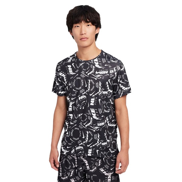 ナイキ メンズ ドライフット マイラー AOP 半袖 Tシャツ トップ FZ1087-100