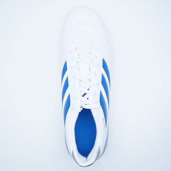 サッカー,サッカーシューズ,サッカースパイク,アディダス