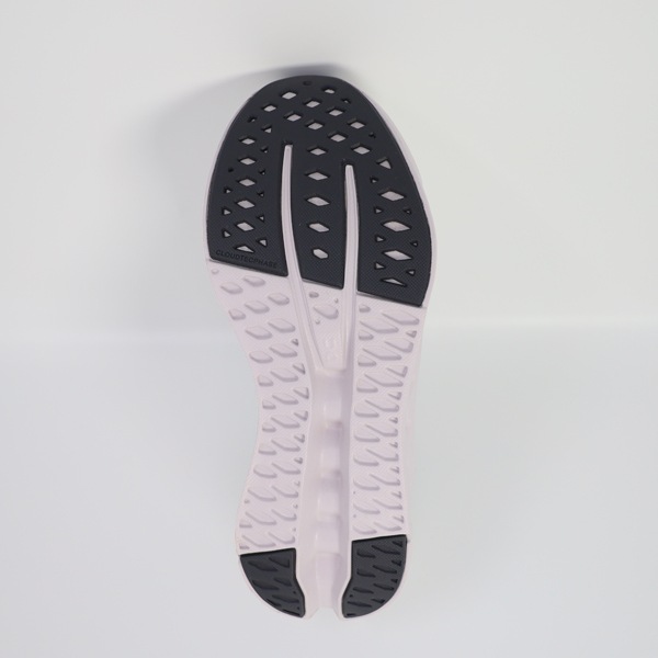 オン クラウドサーファー レディース ランニングシューズ on RUNNING Cloudsurfer 3WD10440664