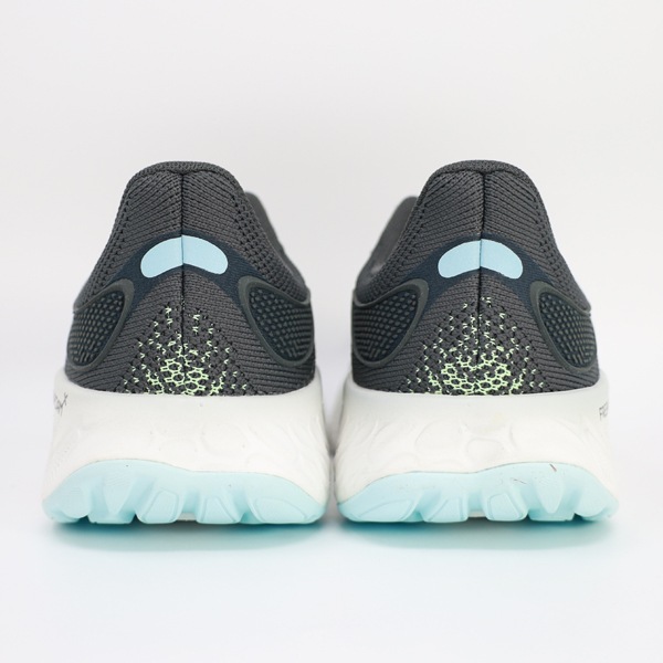 【未使用】New Balance Fresh Foam ランニングシューズ 中古・古着通販】NEW BALANCE (ニューバランス) NEW BALANCE Fresh