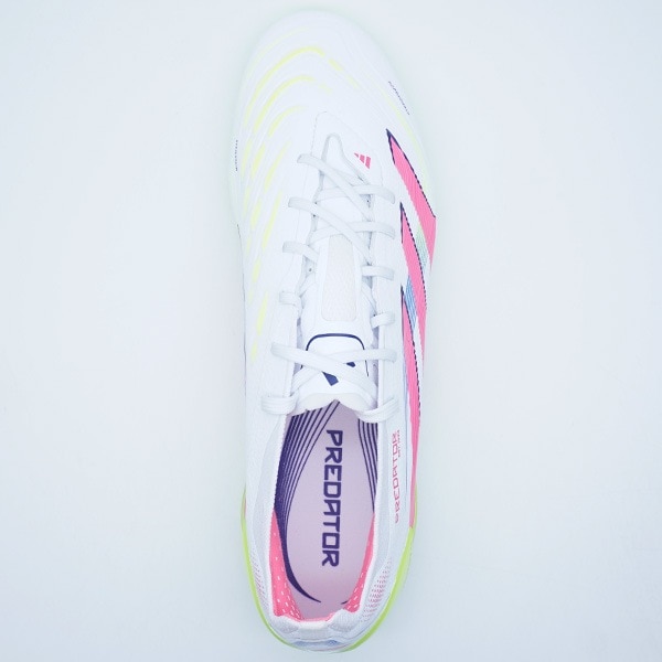 サッカー,サッカーシューズ,サッカースパイク,アディダス