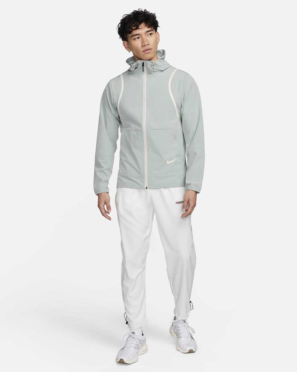 スポーツアパレル,メンズ一般アパレル,コート・アウターのNIKE