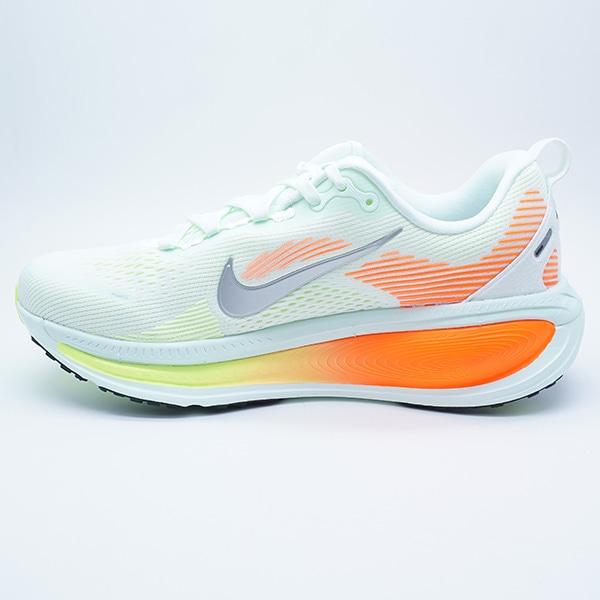 新品未使用】NIKEズームボメロ18/HM6803ー300/メンズ27cm ランニング,ランニングシューズ(クッション・厚底),メンズ