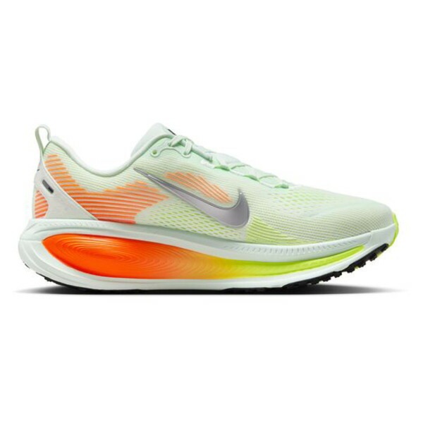 NIKE　ボメロ 18 　26.５センチ　ランニングシューズ　ほぼ新品！ ナイキ（NIKE）（レディース）ランニングシューズ ウィメンズ