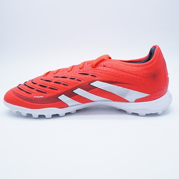 サッカー,サッカーシューズ,サッカートレーニングシューズ,アディダス