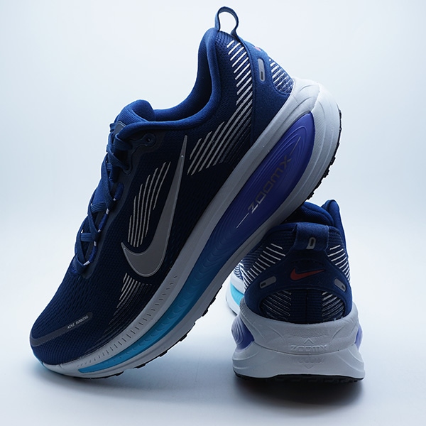 Nike ナイキズームボメロ18 ネイビー ランニングシューズ 28.0cm Nike ランニングシューズ ボメロ18 ネイビー Nike ナイキズームボメロ