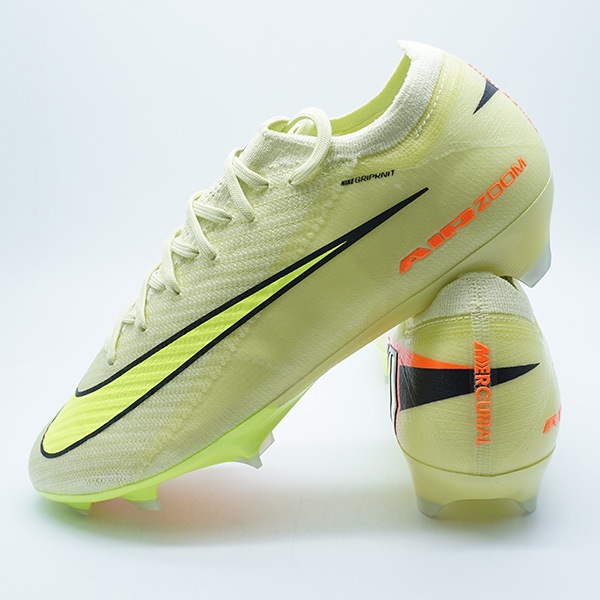 サッカー,サッカーシューズ,サッカースパイク,ナイキ サッカー