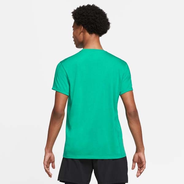 【ネコポス対応可】 ナイキ NIKE メンズ 半袖Tシャツ DRI-FIT コア ヨガ S/Sトップ CZ2226-370 スポーツウェア