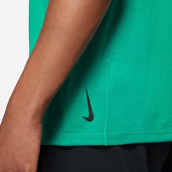 【ネコポス対応可】 ナイキ NIKE メンズ 半袖Tシャツ DRI-FIT コア ヨガ S/Sトップ CZ2226-370 スポーツウェア