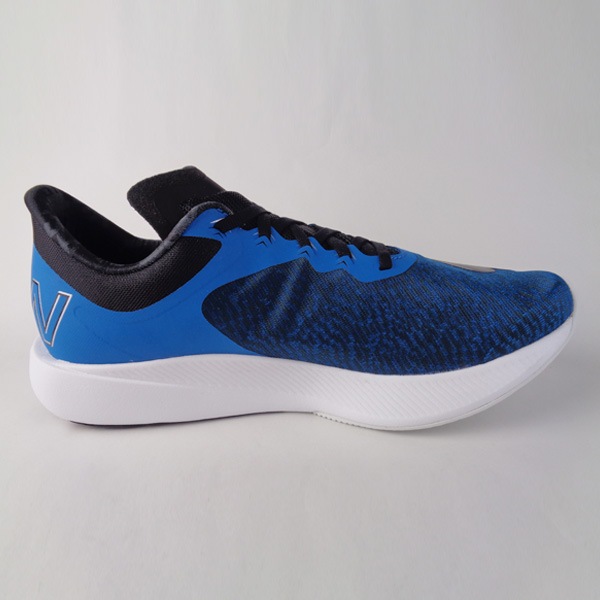 ランニング ランニングシューズ クッション 厚底 メンズランニングシューズ ニューバランスのニューバランス Nb メンズ ランニングシューズ ビアザ Mviaz D Cb1 マラソン ジョギング ラントレ 部活 スニーカー ブルー 青 をお探しならサッカーを中心としたスポーツ ランニング ランニングシューズ クッション 厚底 メンズランニングシューズ ニューバランスのニューバランス Nb メンズ ランニングシューズ ビアザ Mviaz D Cb1 マラソン ジョギング ラントレ 部活 スニーカー ブルー 青 をお探しならサッカーを中心としたスポーツ