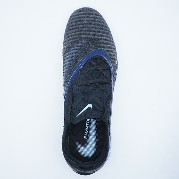 Nike サッカーシューズ ブラック/ブルー 収納袋付き Nike サッカーシューズ ブラック/ブルー 収納袋付き