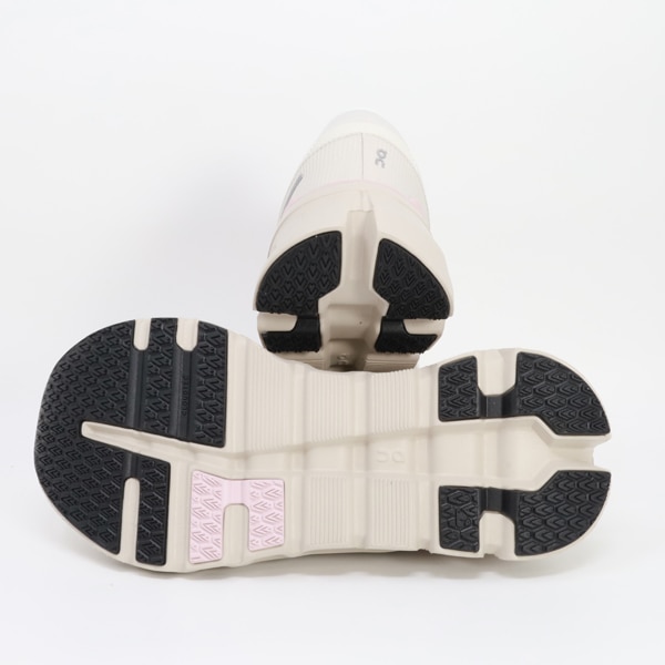 ランニング,ランニングシューズ(クッション・厚底),レディース