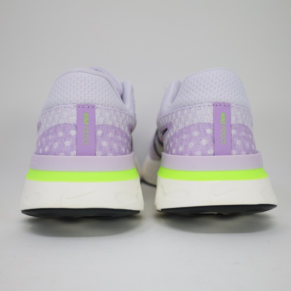 NIKE - 【新品・タグ付き】NIKE ランニングパンツ　花柄　2点セット 新品・タグ付き】NIKE ランニングパンツ 花柄 2点セット