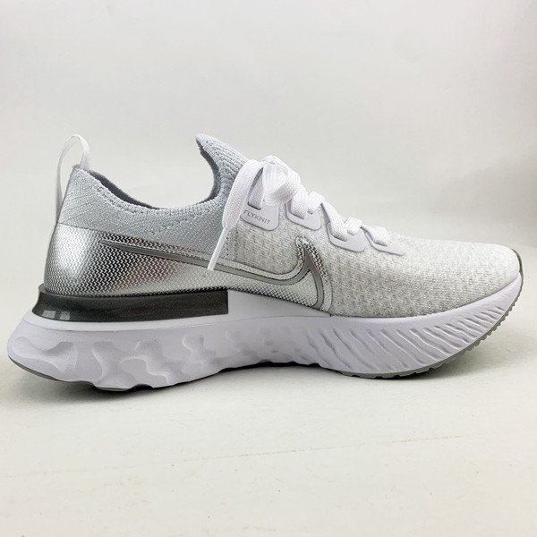 ナイキ Nike レディース ランニングシューズ リアクト インフィニティ ラン フライニット Cd4372 101 ウィメンズ マラソン 厚底 スニーカー 白 ランニング ランニングシューズ クッション 厚底 レディースランニングシューズ ナイキならフタバスポーツ ナイキ Nike レディース ランニングシューズ リアクト インフィニティ ラン フライニット Cd4372 101 ウィメンズ マラソン 厚底 スニーカー 白 ランニング ランニングシューズ クッション 厚底 レディースランニングシューズ ナイキならフタバスポーツ