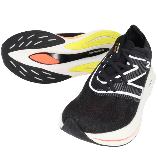 New Balance ランニングシューズ ブラック/シルバー ランニング,ランニングシューズ(クッション・厚底),メンズ